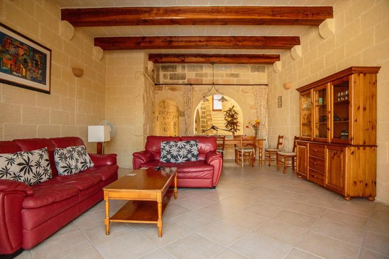 400 Year Old Converted Farmhouse With Private Pool Villa Xagħra Eksteriør billede