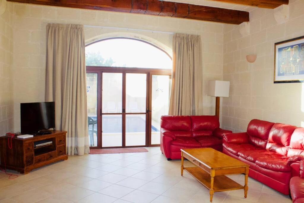 400 Year Old Converted Farmhouse With Private Pool Villa Xagħra Eksteriør billede