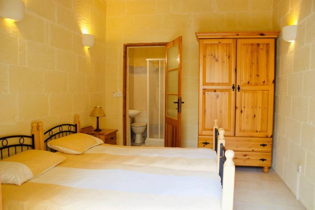 400 Year Old Converted Farmhouse With Private Pool Villa Xagħra Eksteriør billede