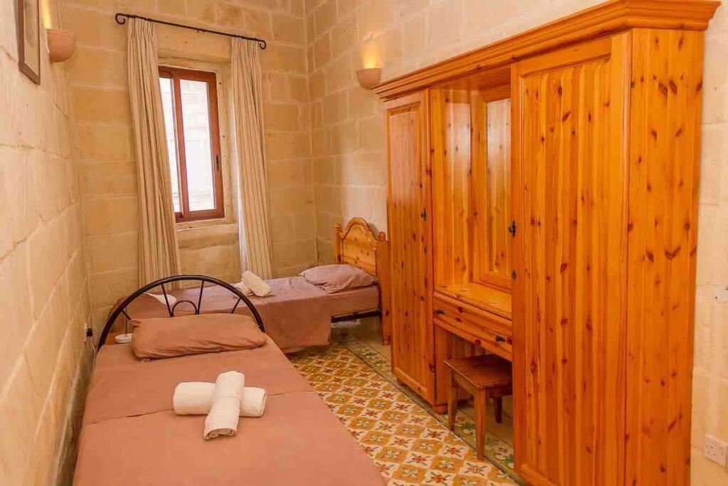 400 Year Old Converted Farmhouse With Private Pool Villa Xagħra Eksteriør billede